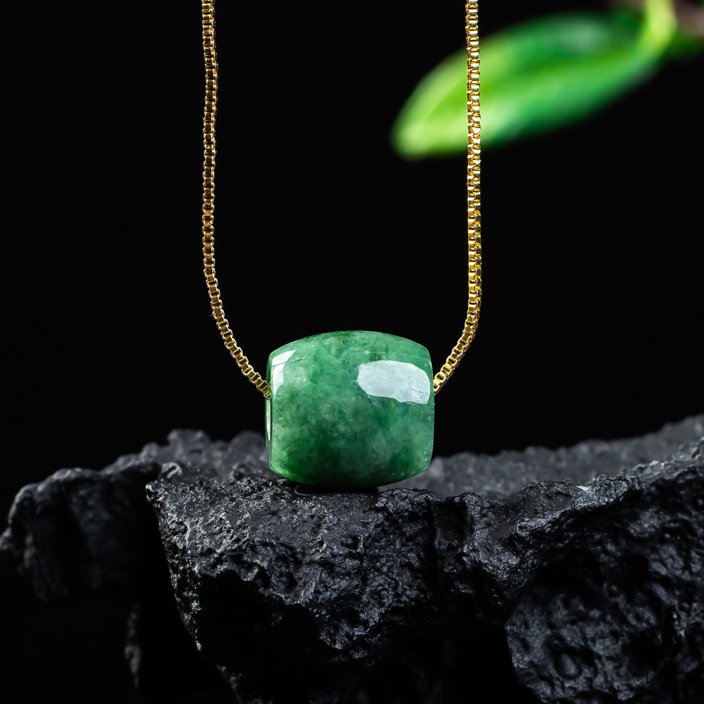 Beading - Naturalny, prawdziwy jadeitowy wisiorek z jadeitu